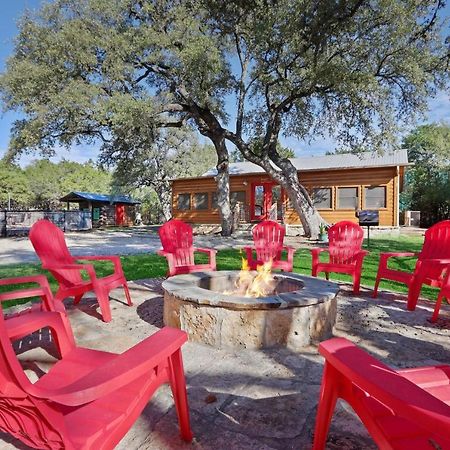 Wimberley Log Cabins Resort And Suites- The Oak Lodge Exteriér fotografie