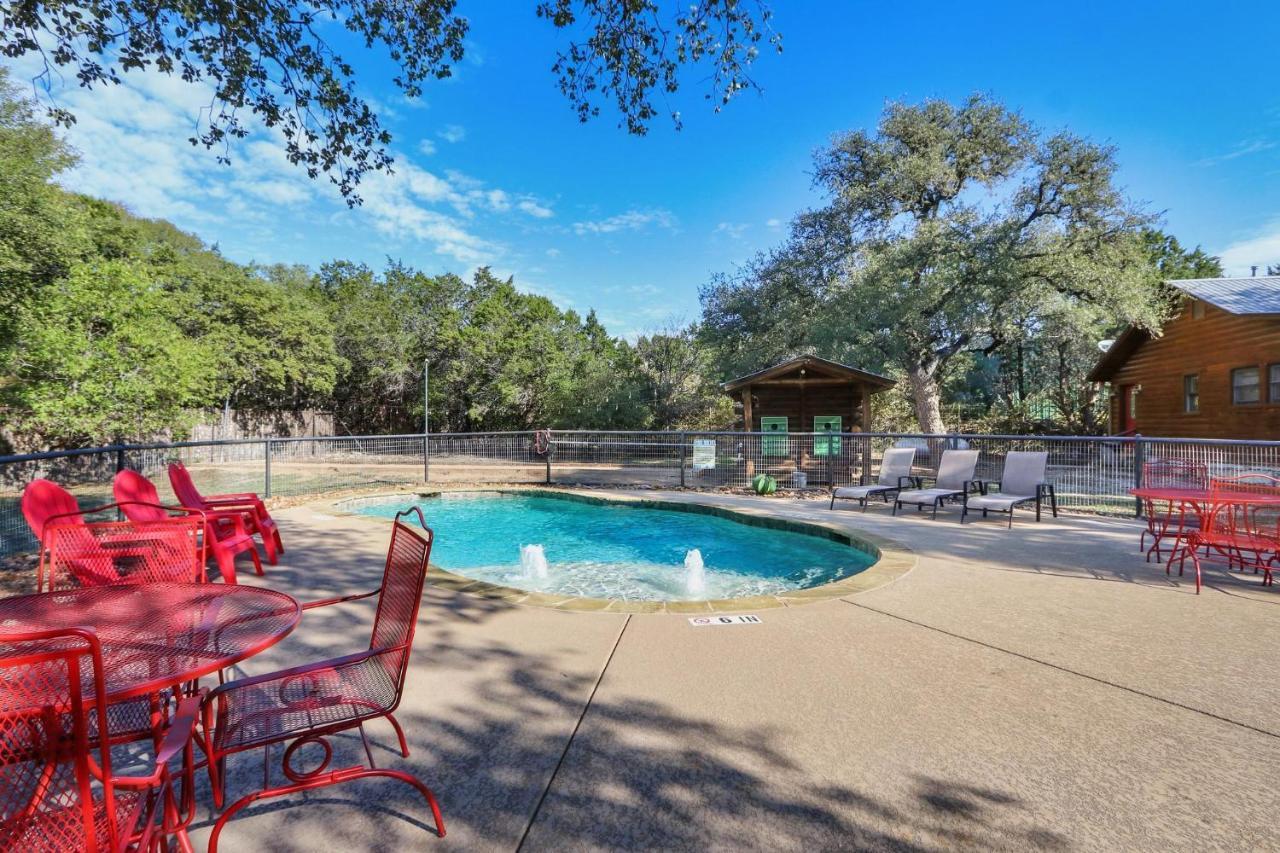 Wimberley Log Cabins Resort And Suites- The Oak Lodge Exteriér fotografie