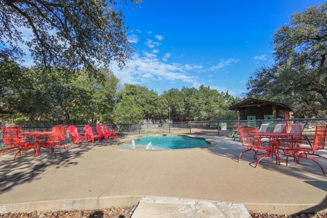 Wimberley Log Cabins Resort And Suites- The Oak Lodge Exteriér fotografie